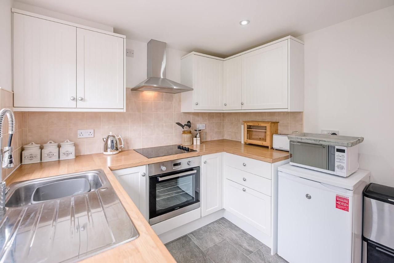 North Cottage, Alderton *