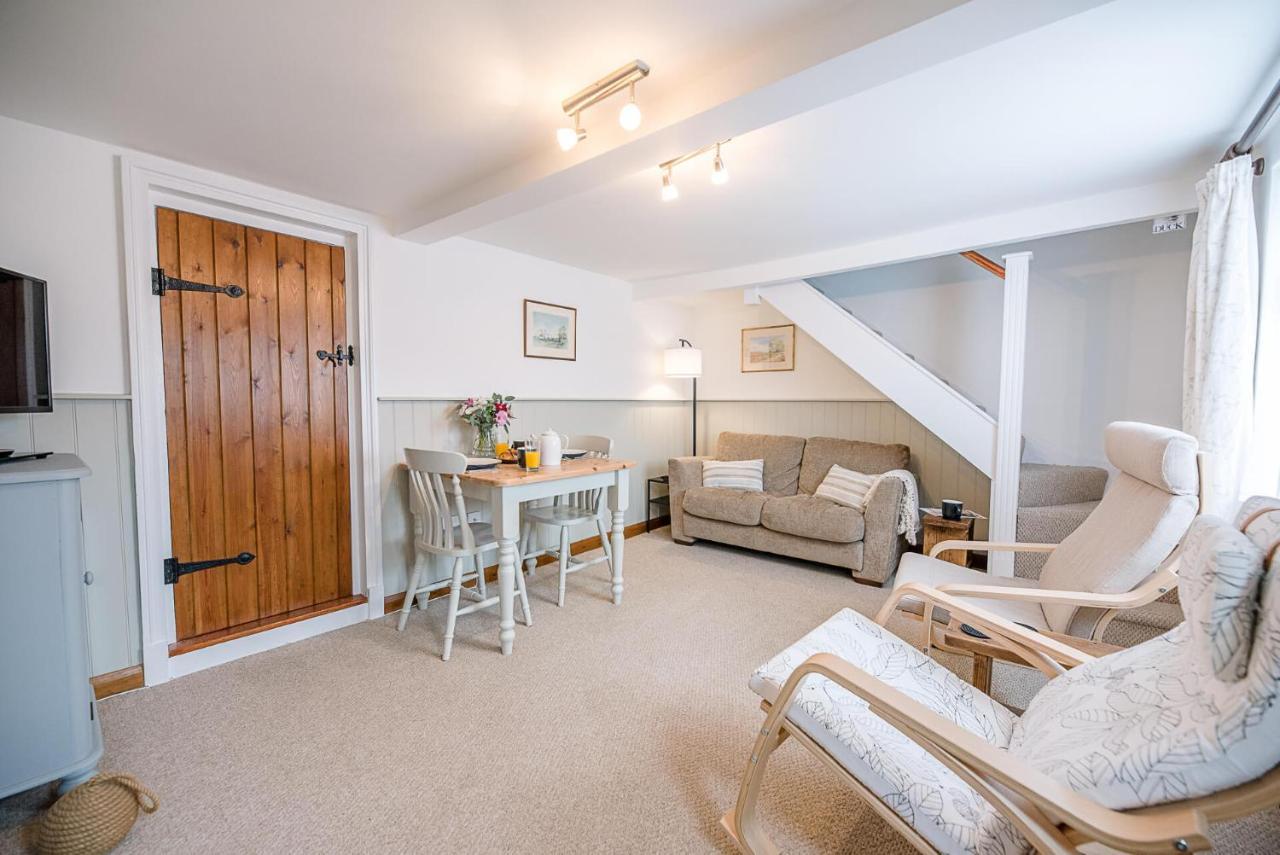 Holiday home North Cottage, Alderton *